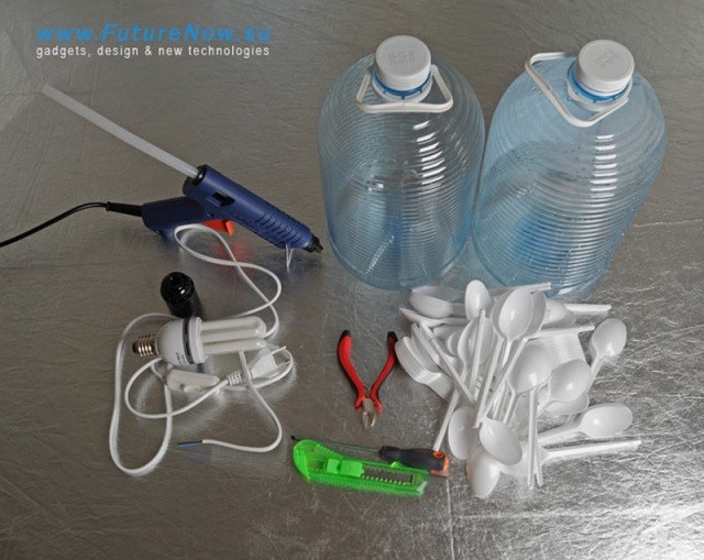 Plastic-Spoons-Into-Lamp-DIY-1.jpg