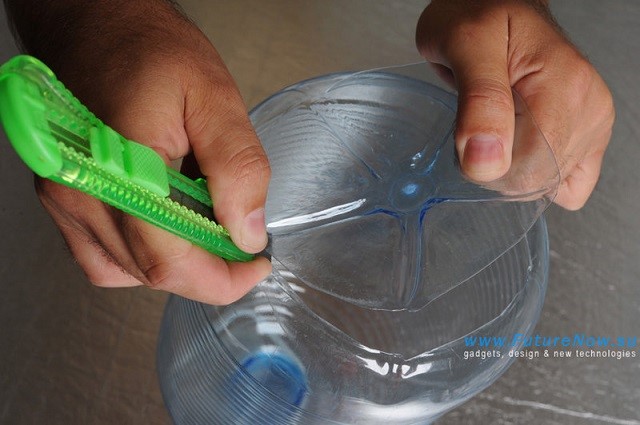 Plastic-Spoons-Into-Lamp-DIY-2.jpg