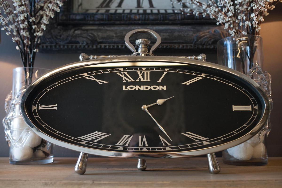 mebelnyi-salon-scvirel-dialma-brown-clock-1.jpg